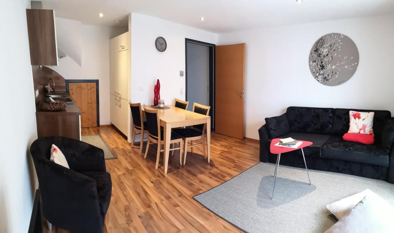 Ferienhaus Adela Schruns Eksteriør billede